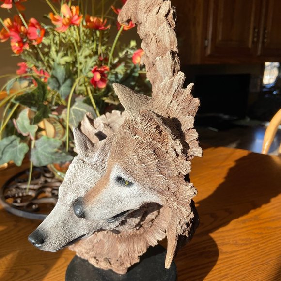 Retired Rick Cain Limited Edition ‘Dual Wolf’ Nature Sculpture #107/2000 - Picture 8 of 16